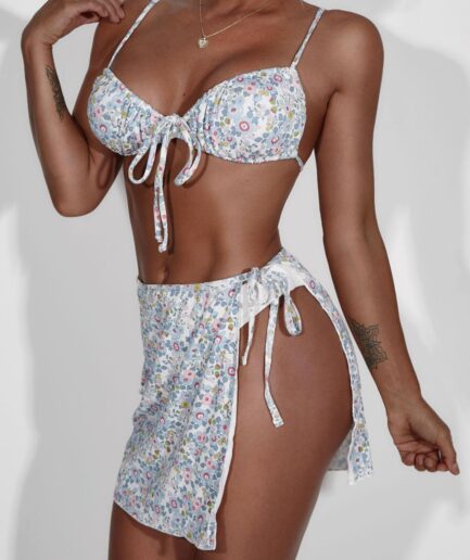 Women Three-Pieces ZAFUL Floral Ribbed Ties Three Piece Bikini Swimsuit M Light blue